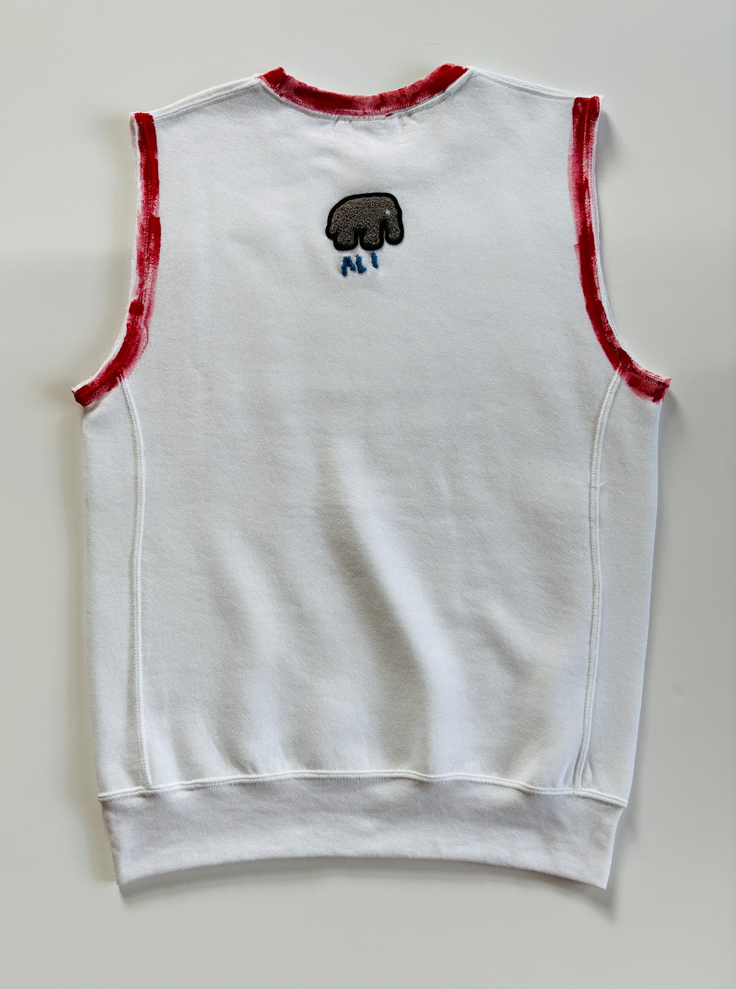RUMBLE SLEEVELESS CREW